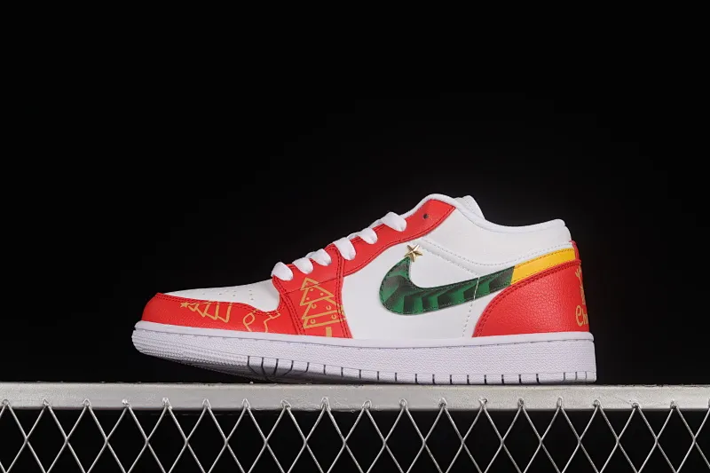 All categories Air Jordan Jordan series basketball shoes Air Jordan 1 Low Air Jordan 1 Low AJ1 Joe 1 Christmas theme customized version Sports culture basketball shoes 553558-130